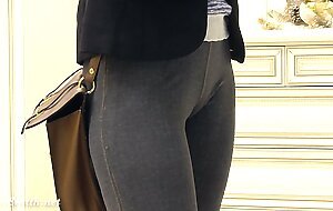 tight pants and camel toe