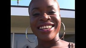 Deepthroat & Cum Swapping with Black Beauty