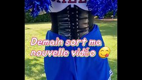 Demain soir sort ma nouvelle vid&eacute_o Un petit indice sur la tenue Alors pour ...