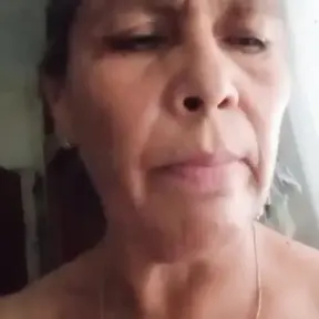 Mature granny gets her first-ever blowjob