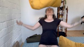 boom on head make her eyes crossed m4