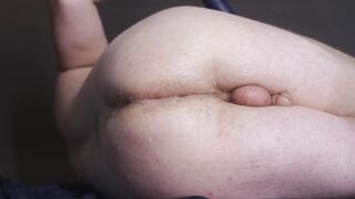 Phat 16 inch fucktoy all the way in my muddy arse