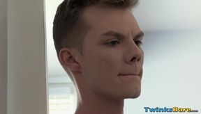 Slim Payton Connor barebacks Justin Underwood in the shower