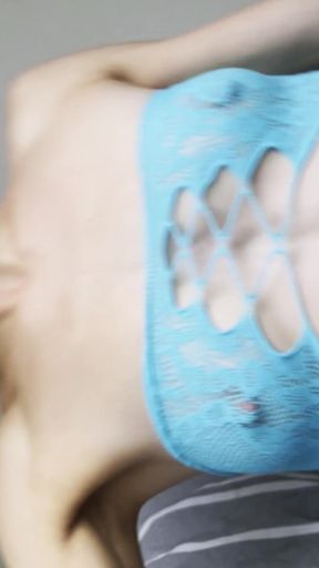 Naughty little mammi gives a sultry performance