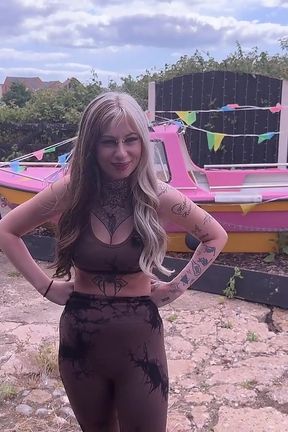 Bts - Watch Some Behind the Scenes Footage From Tom and Lila&#039;s Shoot