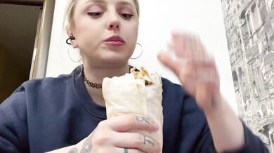 SLAVIC PRETTY BLONDE GOT SO HUNGRY AND STUFFING HERSELF WITH HUGE SHAWERMA TILL HER BELLY IS BURSTING