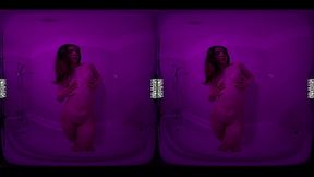 Hot shower makes me horny. lets come together