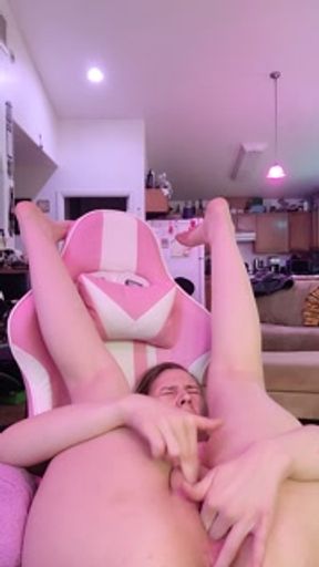 Smoke Sesh With  Violet Moon Goddess