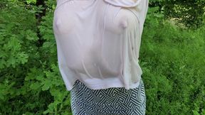 Wet t- shirt