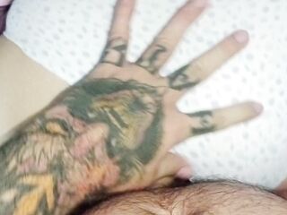 Lalin hotty de gran culo a cuatro patas quiere que la penetre