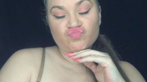 Loud Lip Smelling Lips Moaning (MP4) ~ MissDias Playground