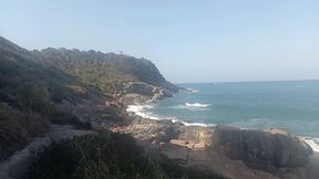 orgia bareback na trilha da praia de pinho balneario camboriu - parte 2