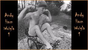 Andy Haxn Woigla 1 Bicycle in Nature with trained Legs and Biceps Posing Autumn Halloween Time