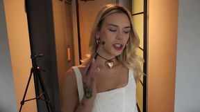 teen stripper comes to my room for private dance and i pull my cock out