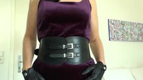Mature German milf Lady Victoria Valente plays wide belt jerk-off game