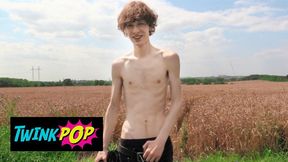 TWINKPOP - He Is Walking Around When He Finds A Lad Wondering In The Middle Of The Field