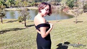me exibi em um parque e acabei dando em cima da arvore com uma estranha olhando - i showed off in a park and ended up hitting the tree with a stranger watching. the black guy took me into the woods an