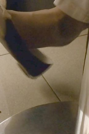 Nyllady Dangling in a Pizzeria