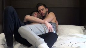 2160 axel max baise par son potele beau barbu axel max baise par son pote ...