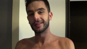 2160 axel max baise par son potele beau barbu axel max baise par son pote ...