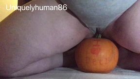 Peeing my pants for Halloween ???? Soaking my pumpkin in pee!