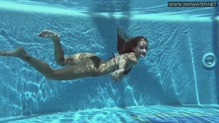 Tiffany Tatum shows hot ass underwater