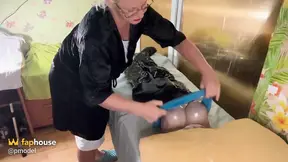 Laughty tranny patient gets a hand job from a masseur
