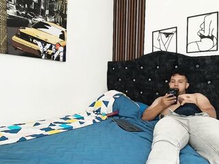 "The day I ended a relationship that wasn't even mine ????"