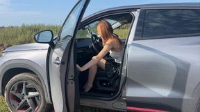 The girl drove into a bad road and realized that the car would not go any further and she would have to walk in heels along a country road, where she twisted her leg badly