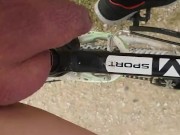 Outdoor - Nackt auf dem Fahrrad