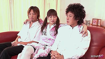 Petite Japanese Step-Sister seduce his classmate to sloppy Blowjob in uncensored JAV Porn