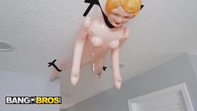 Christmas Threesome: Big Cock & Dirty Talk