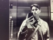 对着帅气健身教练快速手冲
