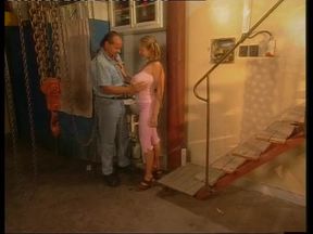 Milf caliente and puta