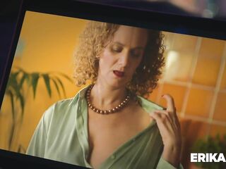 Sex with hot Big breasts MILF - The Cooking Show on ERIKA LONGING