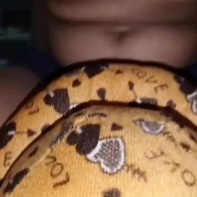 Desi bhabhi fuck the teddy bear