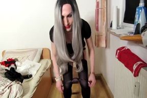 Punk CD Yoni Plays With Fake penises And Masturbates Off At t-girl Tube