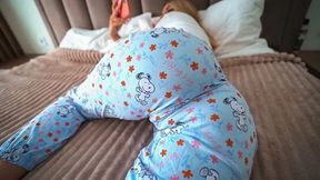 Naughty Stepdaughter Seduces Stepdad with Door Open - Step Daughter