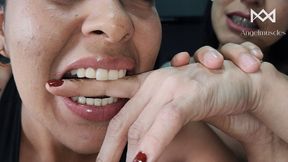 Pineapple & Bite Play | Fitness & Fetish Model