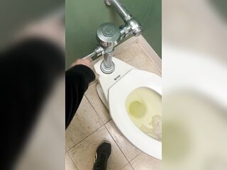 POV: trans stud pissing in studs’s public bath