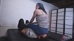 Nicole - Take My Full Weight Jeans ASS - HD 1080p Mp4