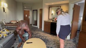 Flight Attendant Fiona Meets the King Mike Jones