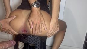 fui no trabalho da casada foder o cuzinho e a bucetinha dela, la o corno nao descobre e ela leva muito pauzao