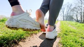 Lissy’s Dirty Barefoot Tease
