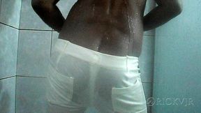 Twerking at Bath #4 Wet Dance Edition
