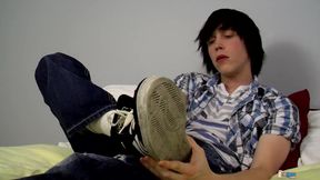Toe Sucking Solo Boy Tyler
