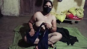 Desi Bhabhi Nude Pussy Forplay Part1