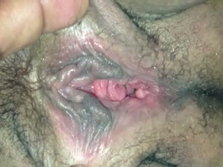 Filthy hairy pussy of my mature white wife is very sensitive