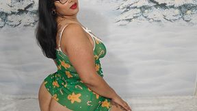 BBW Strips And Masturbates, Tasting Her Juices In Cute Christmas Lingerie