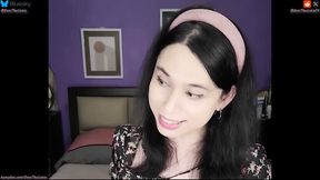 pretty pinay DaniTheCutie jerks off her dildo for you